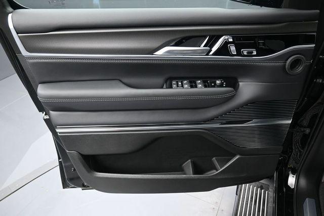 2026 Jeep Grand Wagoneer L Summit Obsidian 4x4