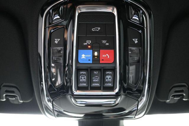2026 Jeep Grand Wagoneer L Summit Obsidian 4x4