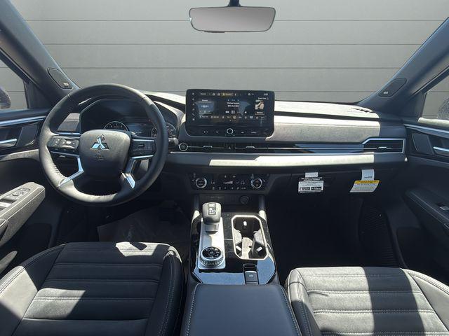 2026 Mitsubishi Outlander LE 1.5T S-AWC