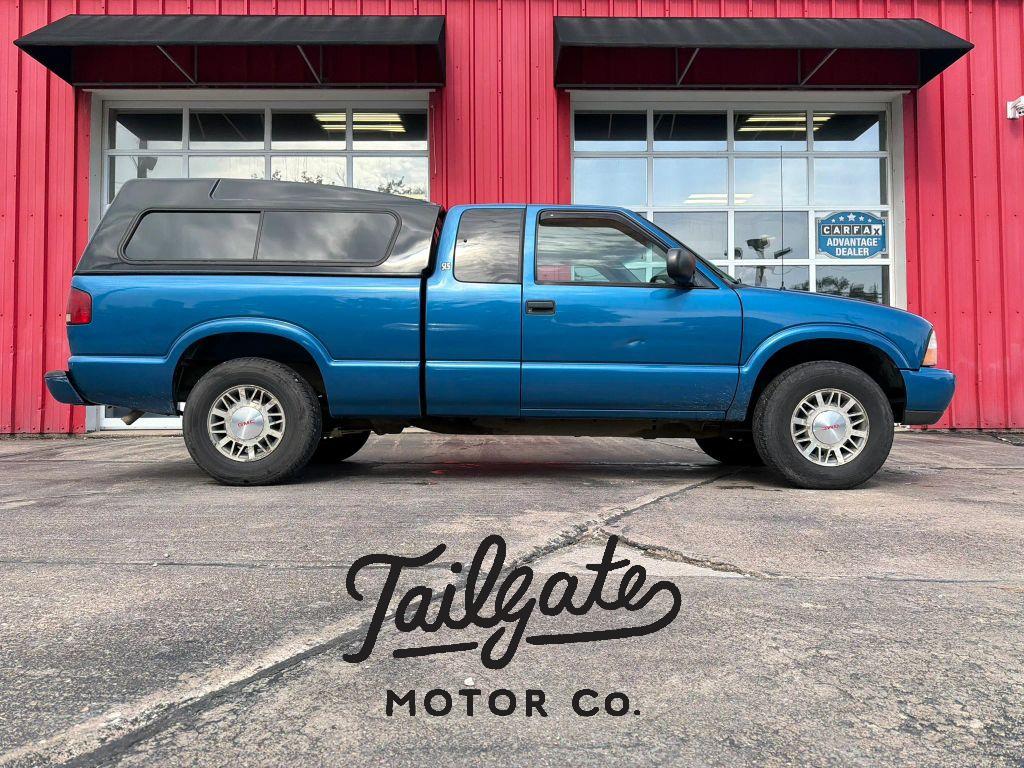 2001 GMC Sonoma 4WD Extended Cab SLS's photo