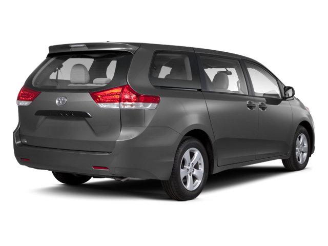 2013 Toyota Sienna LE V6 8 Passenger