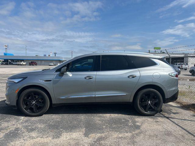 2024 Buick Enclave Essence FWD