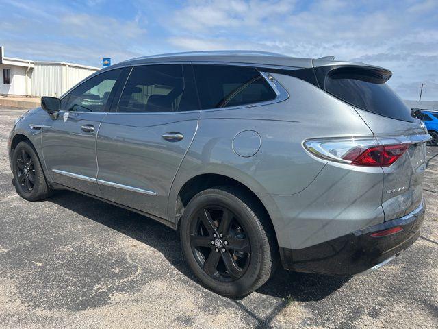 2024 Buick Enclave Essence FWD