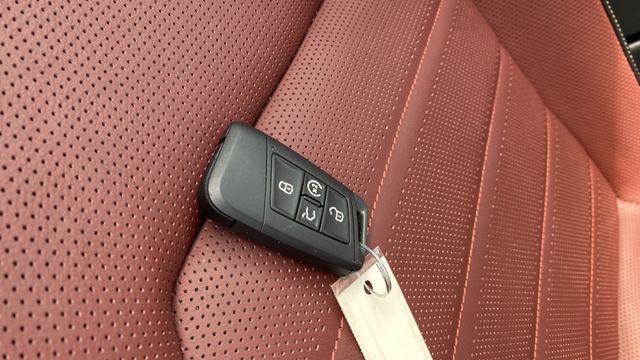 2022 Volkswagen Atlas Cross Sport 3.6L V6 SEL Premium R-Line