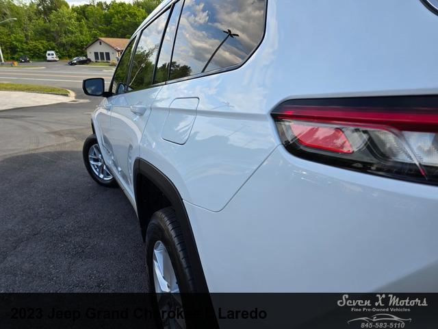 2023 Jeep Grand Cherokee L Laredo 4x4