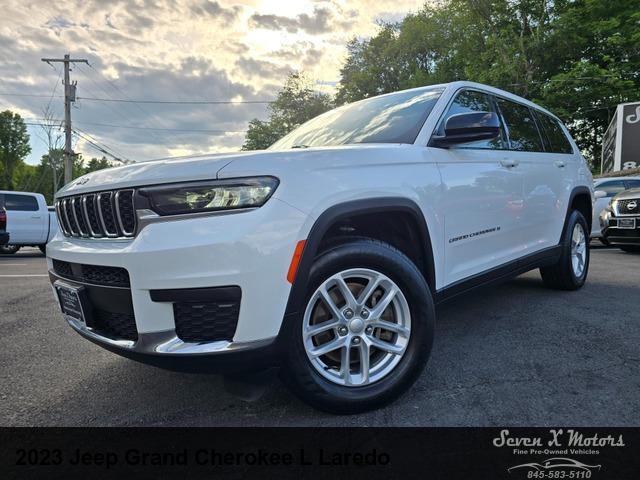 2023 Jeep Grand Cherokee L Laredo 4x4