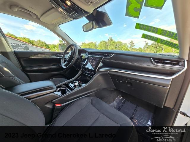 2023 Jeep Grand Cherokee L Laredo 4x4