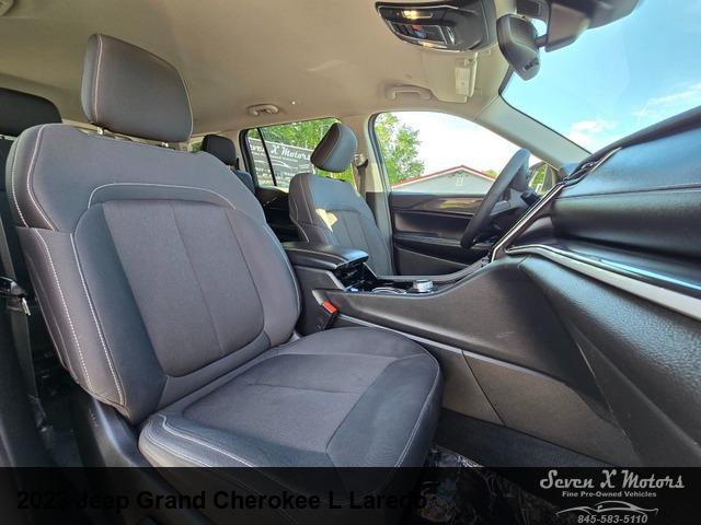 2023 Jeep Grand Cherokee L Laredo 4x4