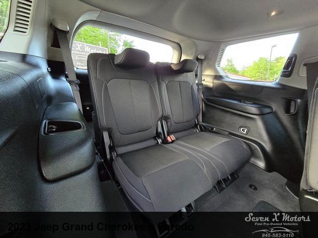 2023 Jeep Grand Cherokee L Laredo 4x4