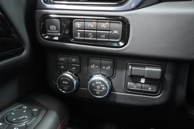 2026 GMC Yukon XL 4WD AT4 Ultimate