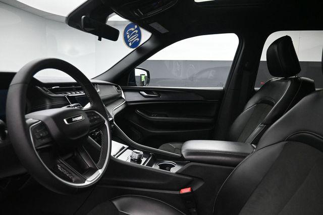 2025 Jeep Grand Cherokee Altitude X 4x4