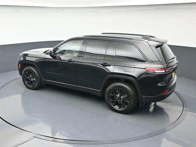2025 Jeep Grand Cherokee Altitude X 4x4