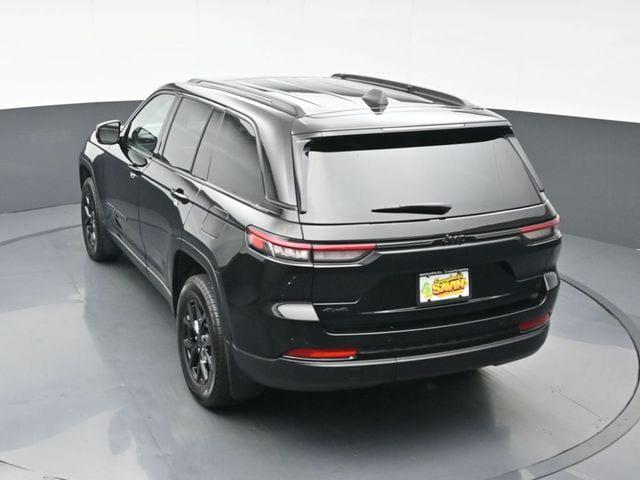 2025 Jeep Grand Cherokee Altitude X 4x4