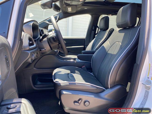 2027 Chrysler Pacifica Limited