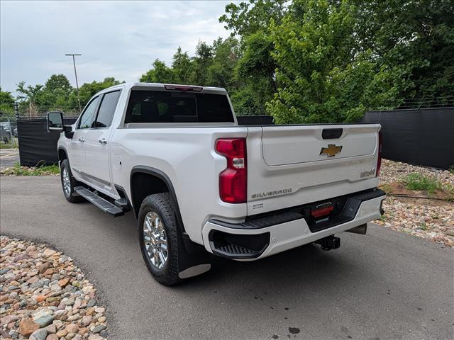 2024 Chevrolet Silverado 2500HD 4WD Crew Cab Standard Bed High Country