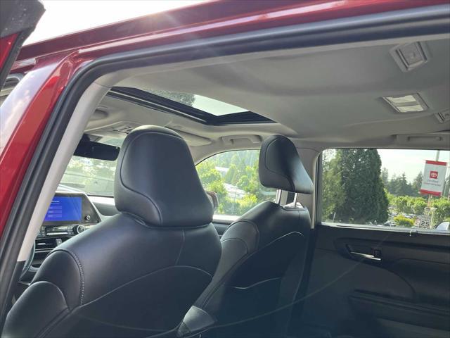 2024 Toyota Highlander Hybrid XLE