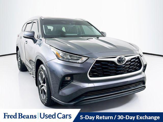 2020 Toyota Highlander XLE for sale in DOYLESTOWN, PA