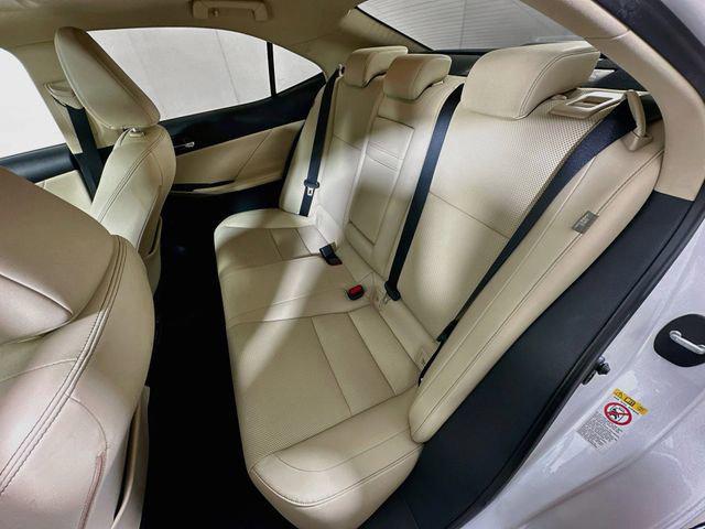 2016 Lexus IS 300 300