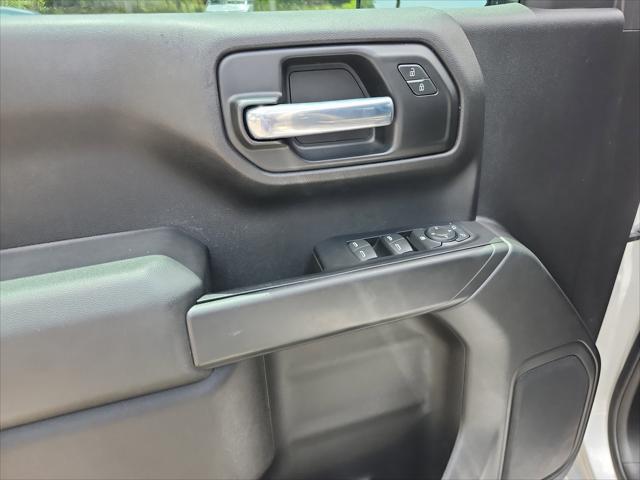 2020 Chevrolet Silverado 1500 4WD Crew Cab Short Bed Custom