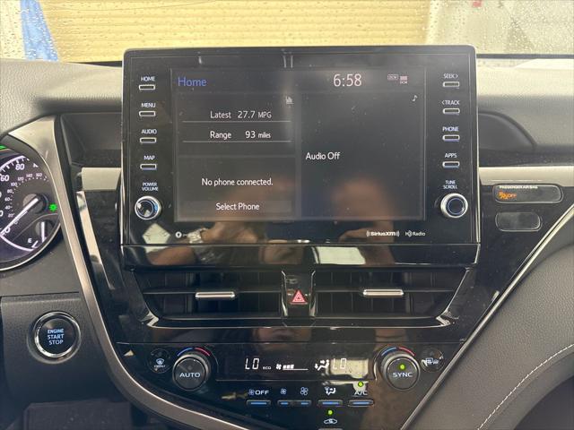 2022 Toyota Camry SE
