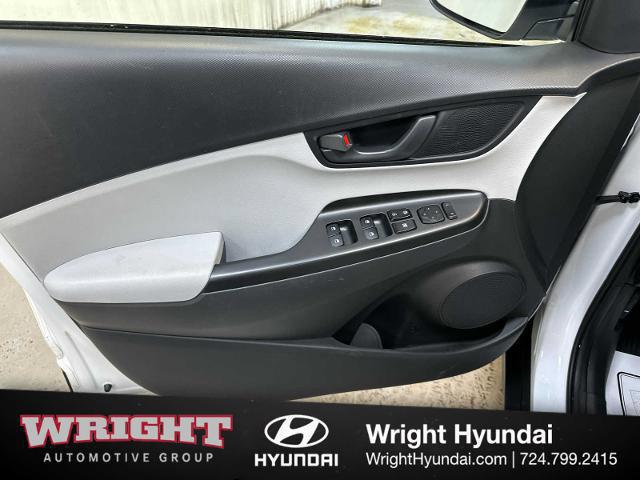 2023 Hyundai Kona SE