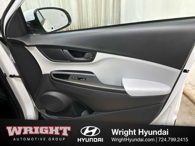 2023 Hyundai Kona SE