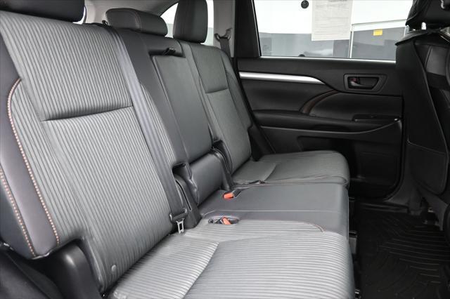 2015 Toyota Highlander LE Plus V6