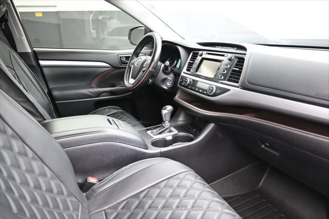 2015 Toyota Highlander LE Plus V6
