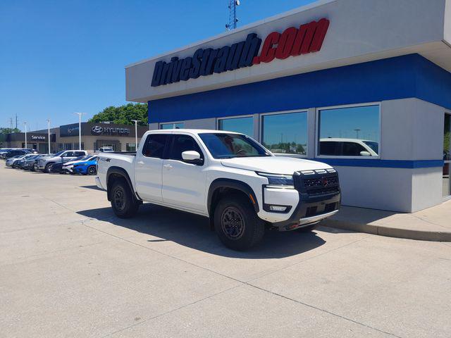 2025 Nissan Frontier Crew Cab PRO-4X 4x4