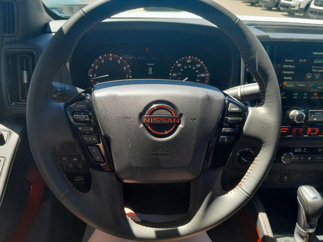 2025 Nissan Frontier Crew Cab PRO-4X 4x4