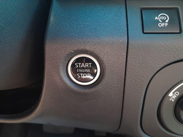 2025 Nissan Frontier Crew Cab PRO-4X 4x4