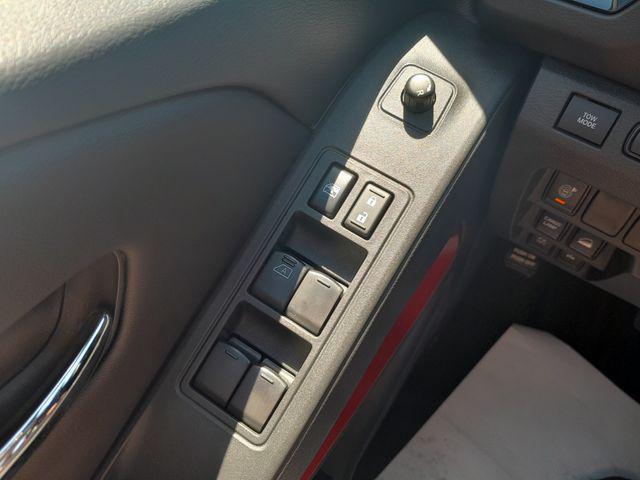 2025 Nissan Frontier Crew Cab PRO-4X 4x4