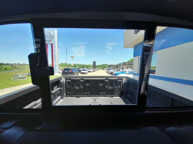 2025 Nissan Frontier Crew Cab PRO-4X 4x4