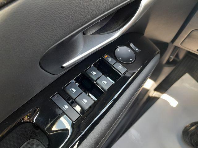 2025 Hyundai Santa Cruz SEL Activity