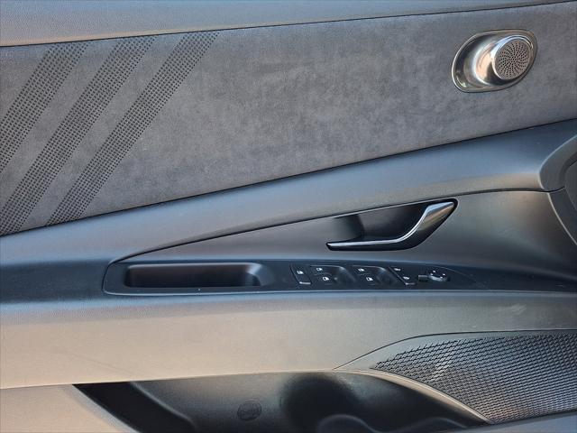 2023 Hyundai Elantra DCT