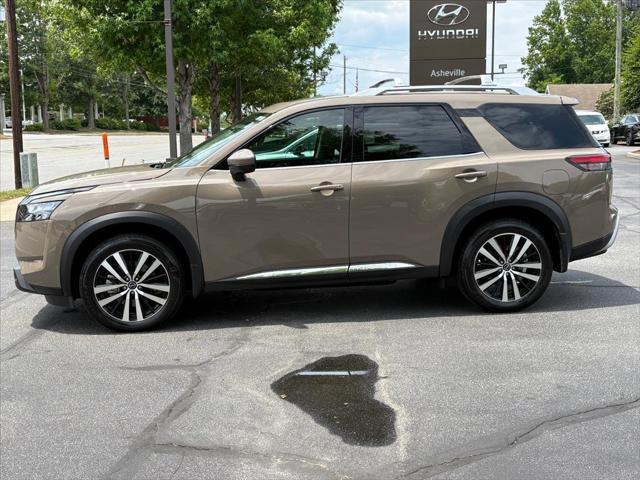 2025 Nissan Pathfinder Platinum 4WD