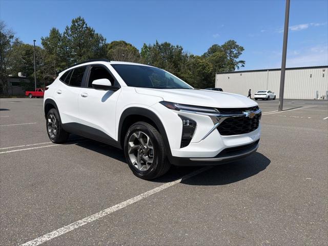 2025 Chevrolet Trax FWD LT