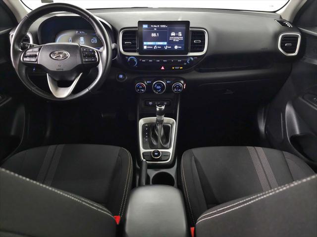 2025 Hyundai Venue SEL