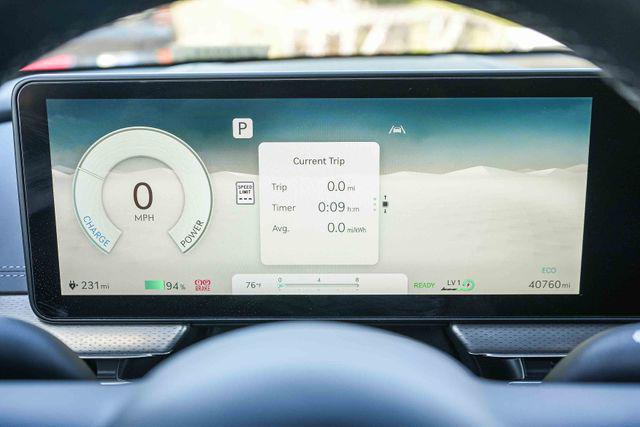 2023 Genesis GV60 Advanced AWD