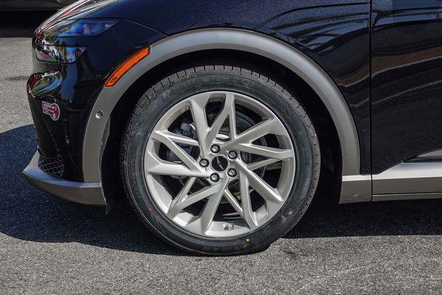 2023 Genesis GV60 Advanced AWD
