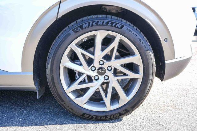 2023 Genesis GV60 Advanced AWD