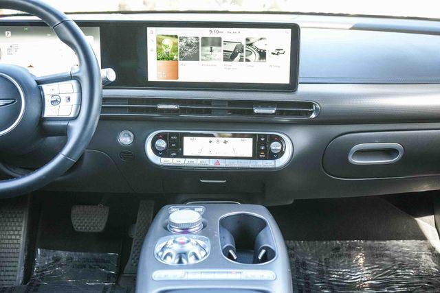 2023 Genesis GV60 Advanced AWD