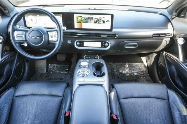 2023 Genesis GV60 Advanced AWD