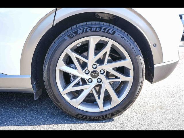2023 Genesis GV60 Advanced AWD