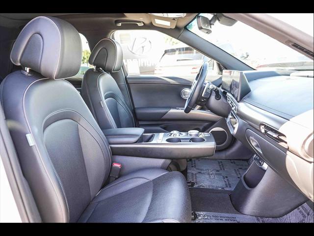 2023 Genesis GV60 Advanced AWD