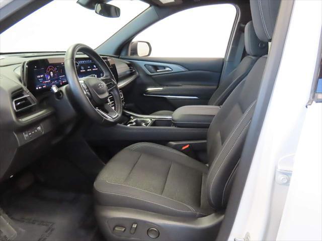 2025 Chevrolet Traverse AWD LT