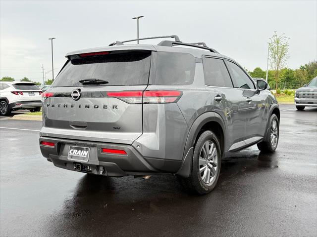 2022 Nissan Pathfinder SV 2WD