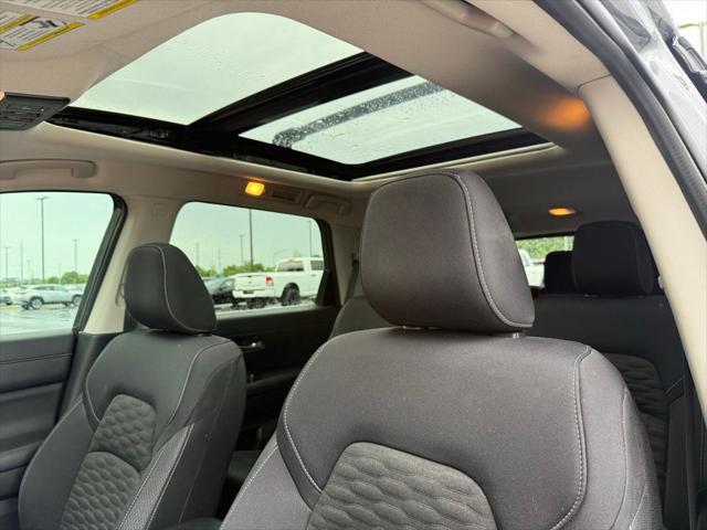 2022 Nissan Pathfinder SV 2WD