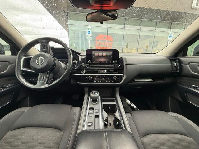 2022 Nissan Pathfinder SV 2WD