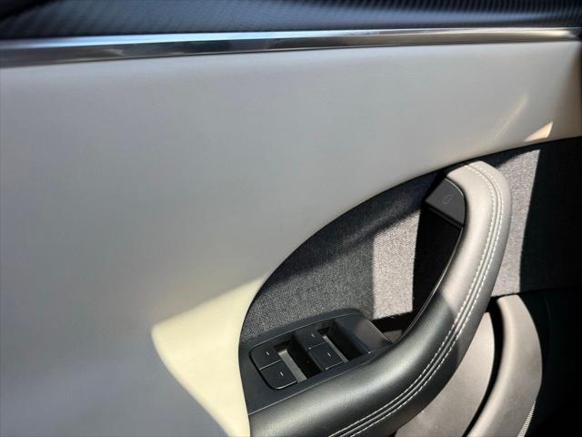 2021 Tesla Model S Plaid Tri Motor All-Wheel Drive
